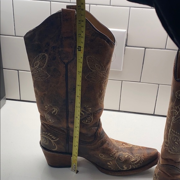 CIRCLE G- EMBROIDERED COWGIRL BOOTS - SQUARE TOE - Picture 14 of 15